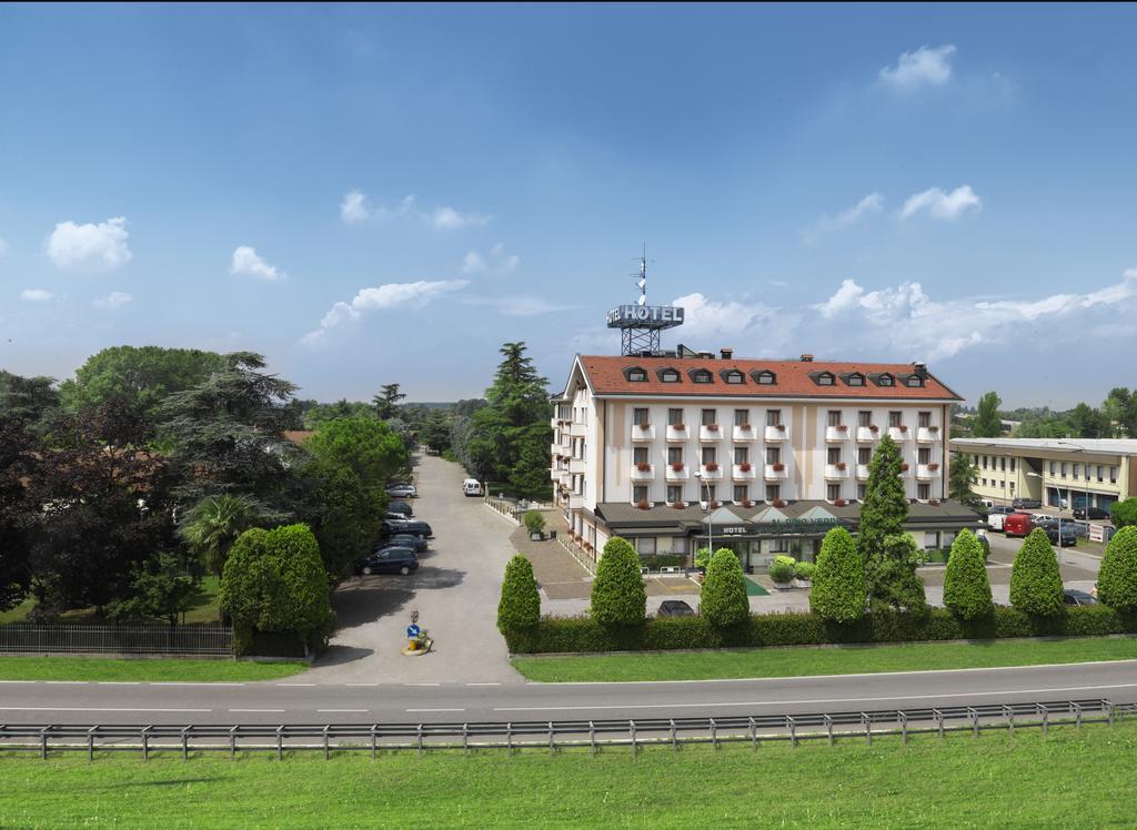 Hotel Al Pino Verde Camposampiero Exterior foto